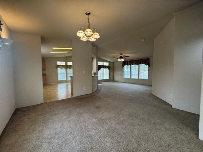 Building Photo - 10044 Kent Rd