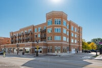 Building Photo - 1 S Lincoln Ave