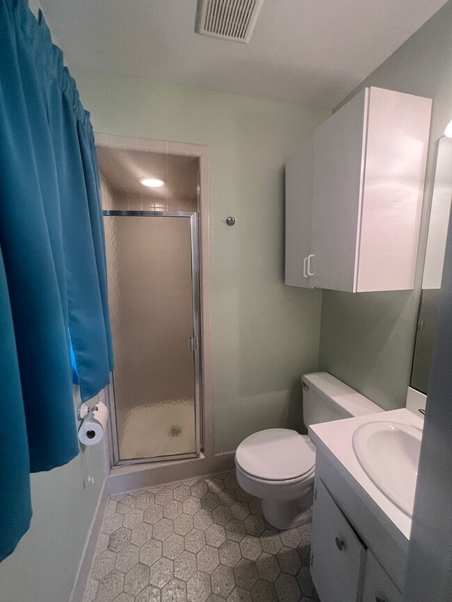 Building Photo - 4 BR, 1 car garage, Very desirable Pine Valley Community and Schools! Fenced yard! Hard wood floo...