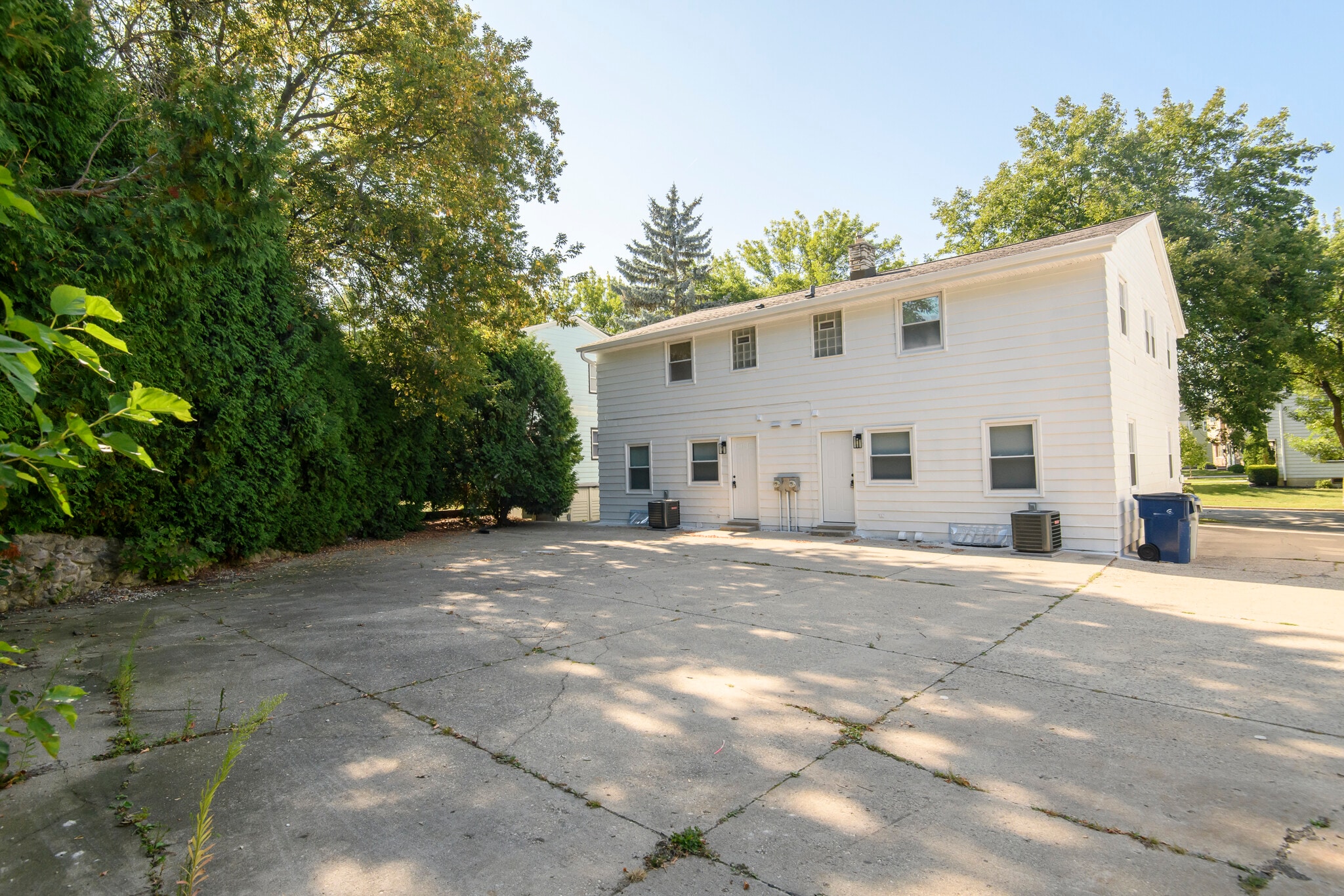 Building Photo - 3798 S Athens St