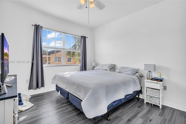 Building Photo - 2905 Crestwood Ter