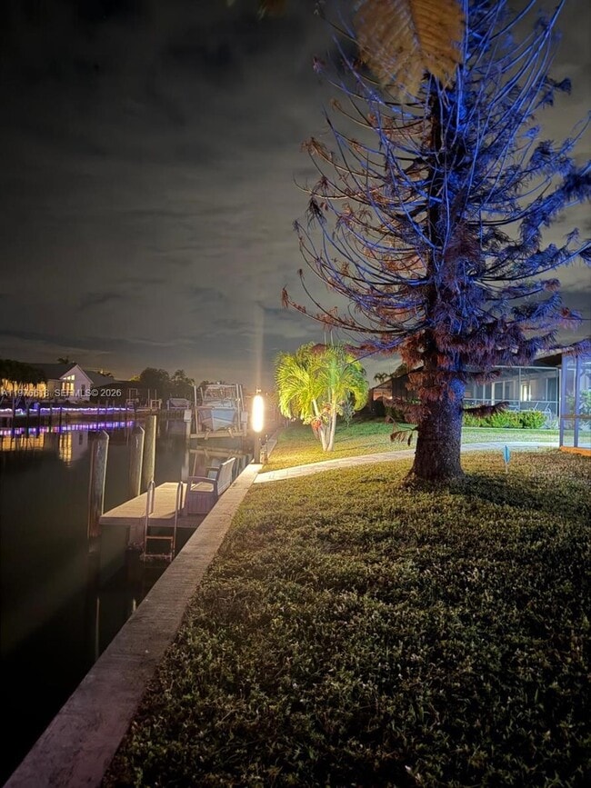 Building Photo - 103 Tropicana Dr