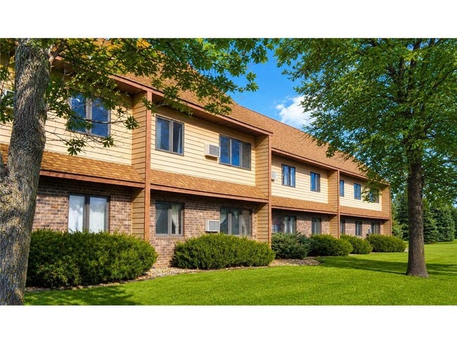 Building Photo - 910 Hengen St