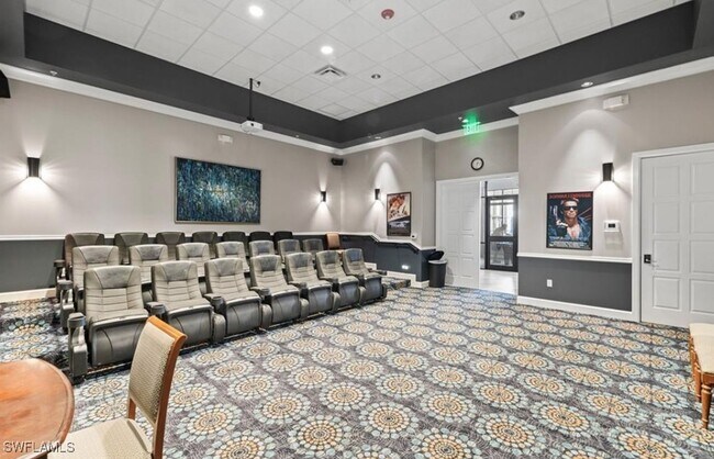 Building Photo - 1561 Oceania Dr S