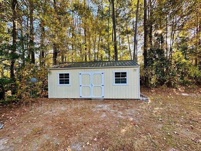 Building Photo - 1306 Avon Ct