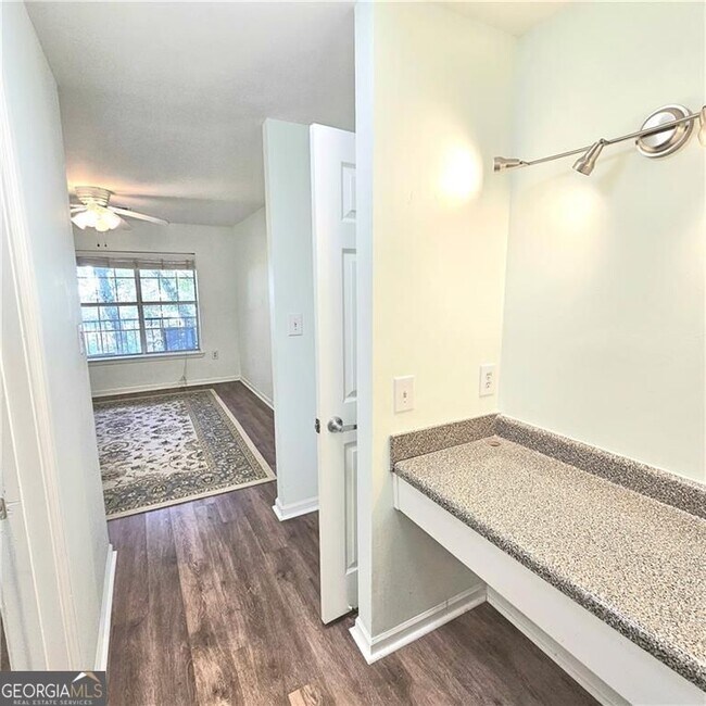 Building Photo - 3655 Habersham Rd NE