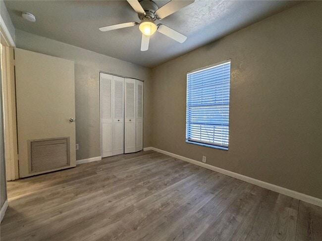 Building Photo - 4330 SW 74th Terrace