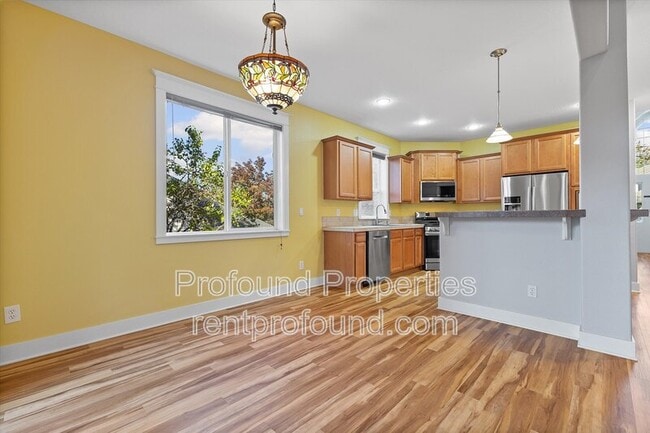 Building Photo - 7909 SW Oviatt Dr