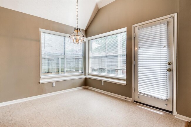 Building Photo - 7302 Hollow Field Ln
