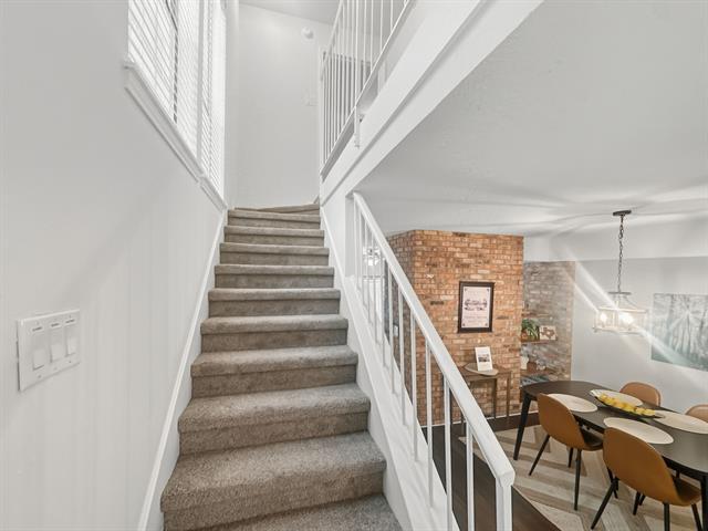 Building Photo - 15151 Berry Trail