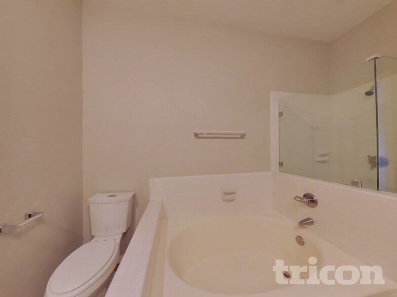 Building Photo - 1314 Jasmine Dr