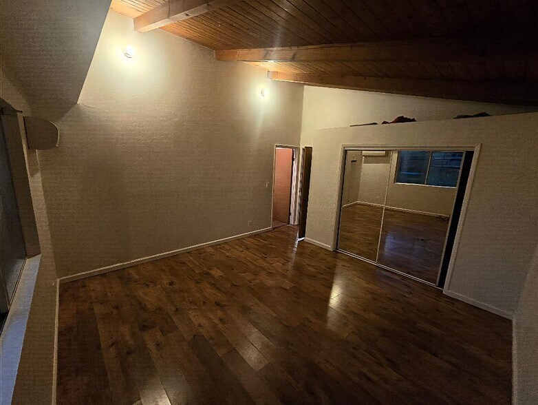 Building Photo - 5770 Croy Rd