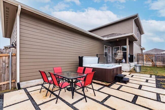 Building Photo - 122 Fairmeadow Downs Dr