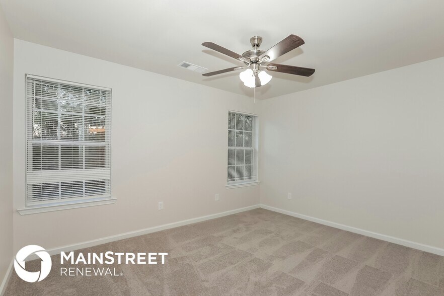 Building Photo - 4709 Autumn Rose Trail