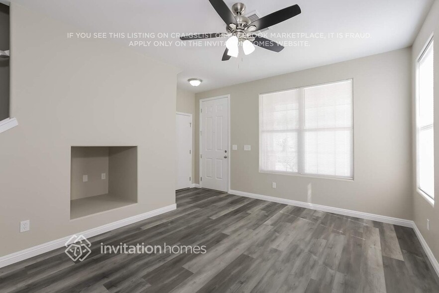 Building Photo - 5035 Midnight Oil Dr