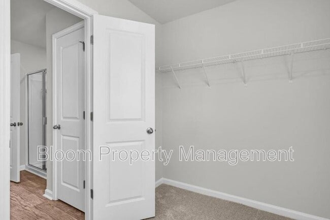 Building Photo - 803 Lilyford Ln