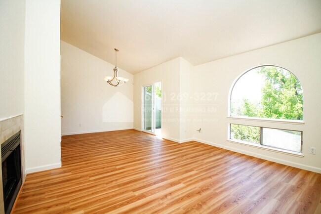 Building Photo - 3739 Clayton Rd