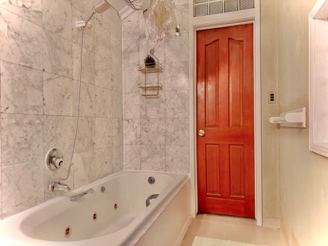 Building Photo - 11447 Biona Dr