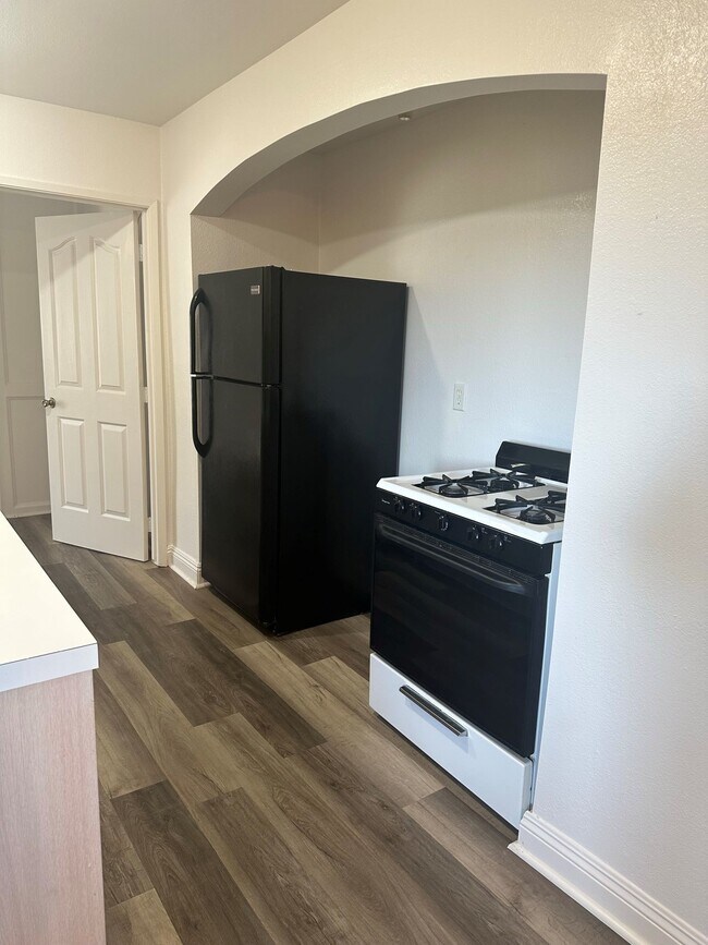 Building Photo - 58 Terrace Hill Dr