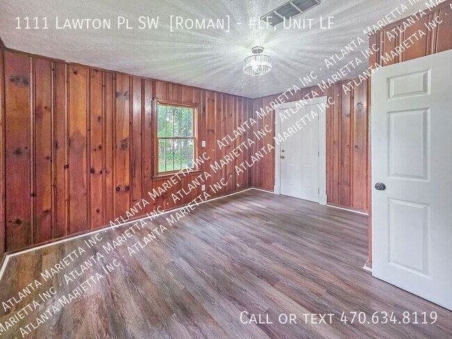 Building Photo - 1111 Lawton Pl SW