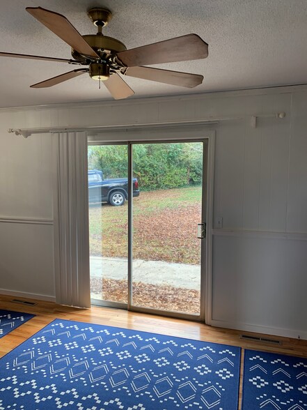 Building Photo - 2700 Leconte Rd
