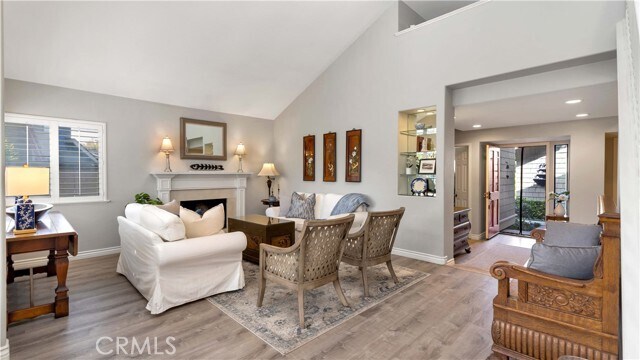 Building Photo - 30 Pinewood