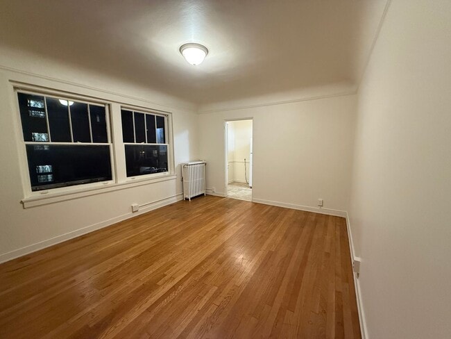 Interior Photo - Conrad