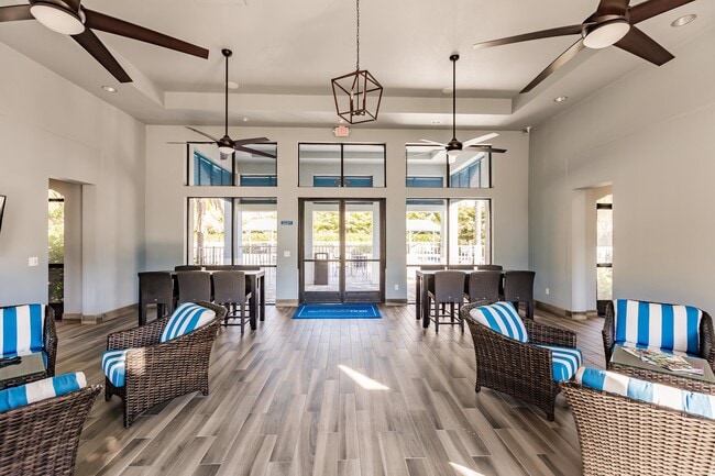 Building Photo - 11651 Solano Dr