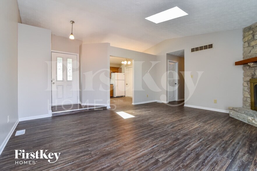 Building Photo - 5844 Timberlake Blvd