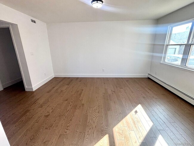 Building Photo - 225 Cleveland Ave