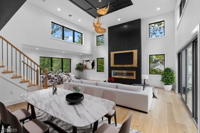 Building Photo - 148 Great Hills Rd