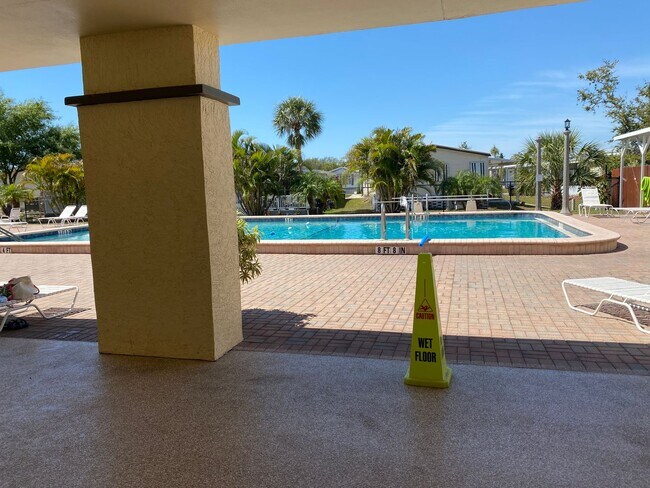 Building Photo - Holiday Park *short or long term rental av...