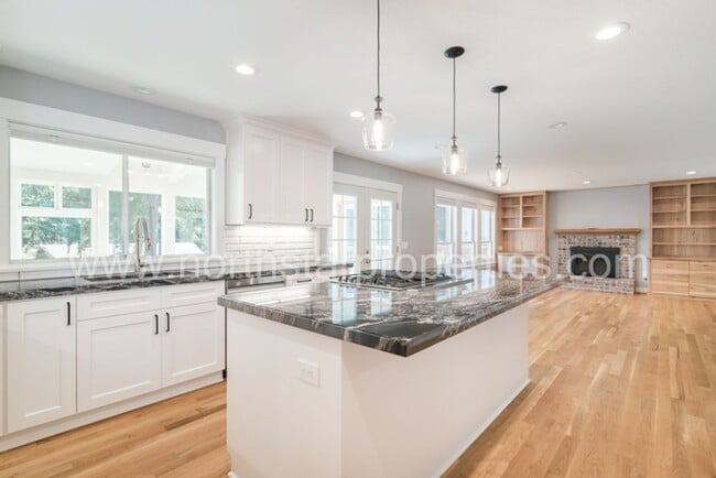 Building Photo - Newly Remodeled Lake Oswego Traditional