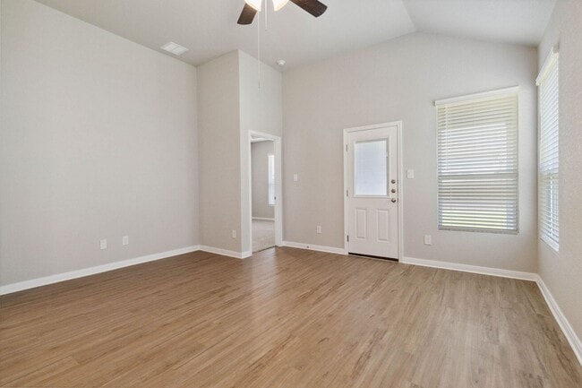 Building Photo - Come and See for Yourself Why Emma Park is the Premiere Luxury Community in Buda.