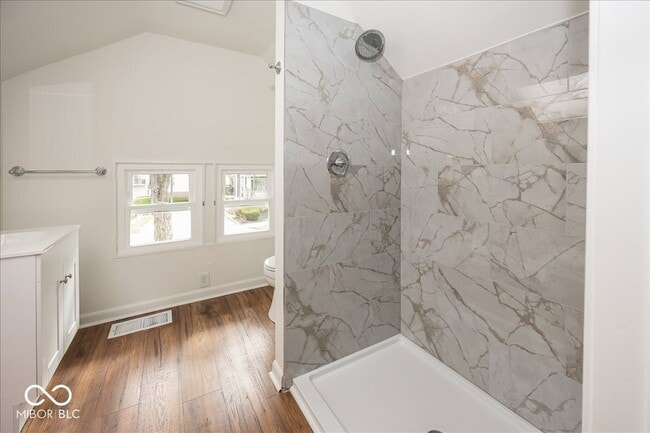 Building Photo - 6144 Winthrop Ave