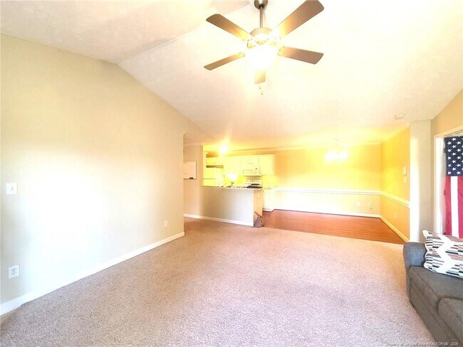 Building Photo - 1761 Renwick Dr