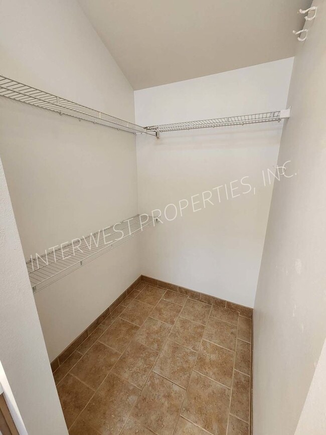 Building Photo - 153 N Hayden Bay Dr