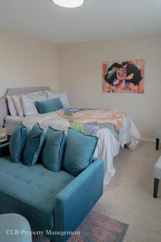 Building Photo - 4780 N Foxtail Dr