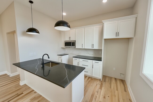 Building Photo - Lackawanna Ave