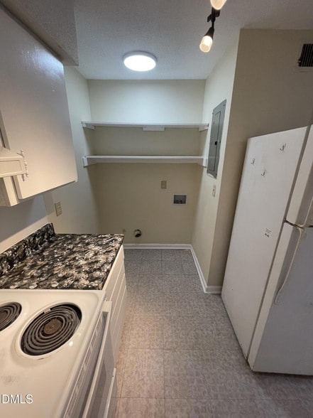 Building Photo - 120 Byrum St