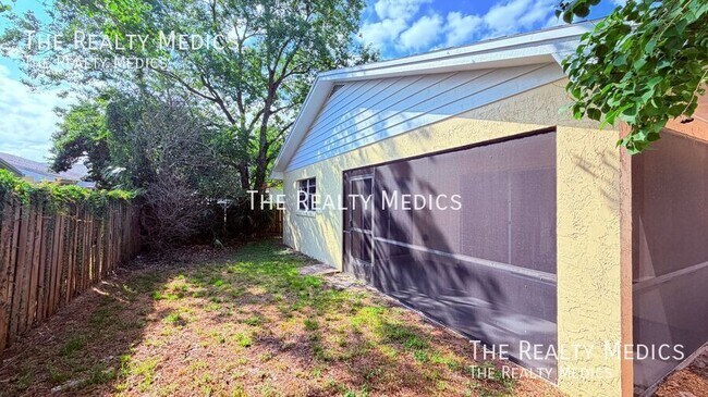 Building Photo - 10609 Wyndcliff Dr