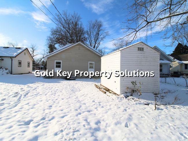 Building Photo - 3 BR House with 2 FULL Baths and Central Air NO SECTION 8