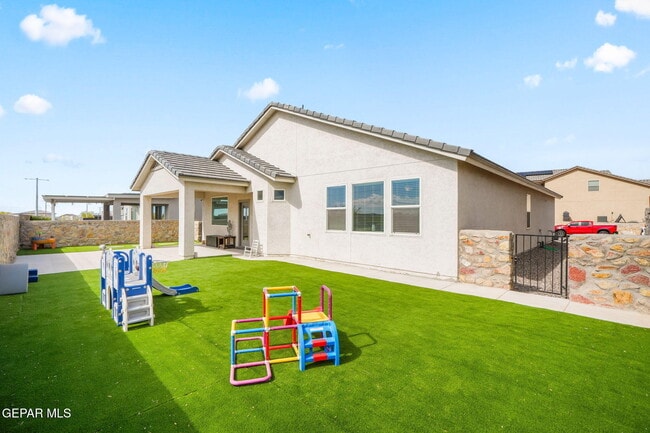 Building Photo - 908 Crystal Deer Dr