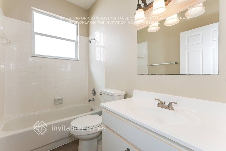 Building Photo - 17652 Nathans Dr