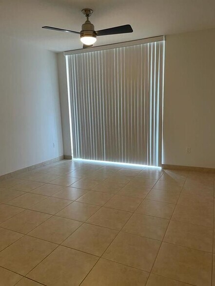 Building Photo - 550 Okeechobee Blvd