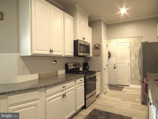 Building Photo - 29997 Plantation Dr