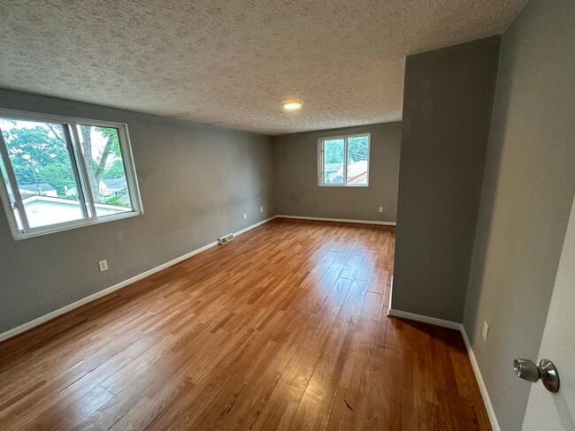Building Photo - 408 Wirth Ave