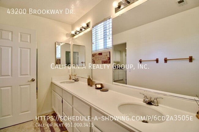 Building Photo - 43200 Brookway Dr