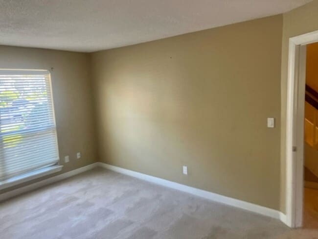 Building Photo - CONDO FOR RENT - HERONS COVE!