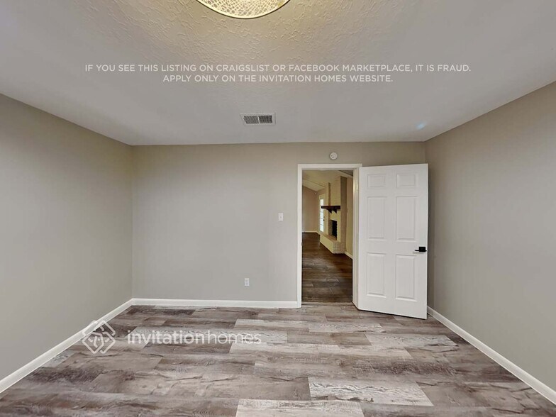 Building Photo - 15607 Oldridge Dr